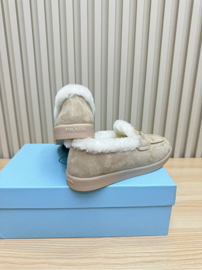 LOAFER IN KHAKI BEIGE SUEDE AND FUR LINING ATTACHED TRIANGLE LOGO