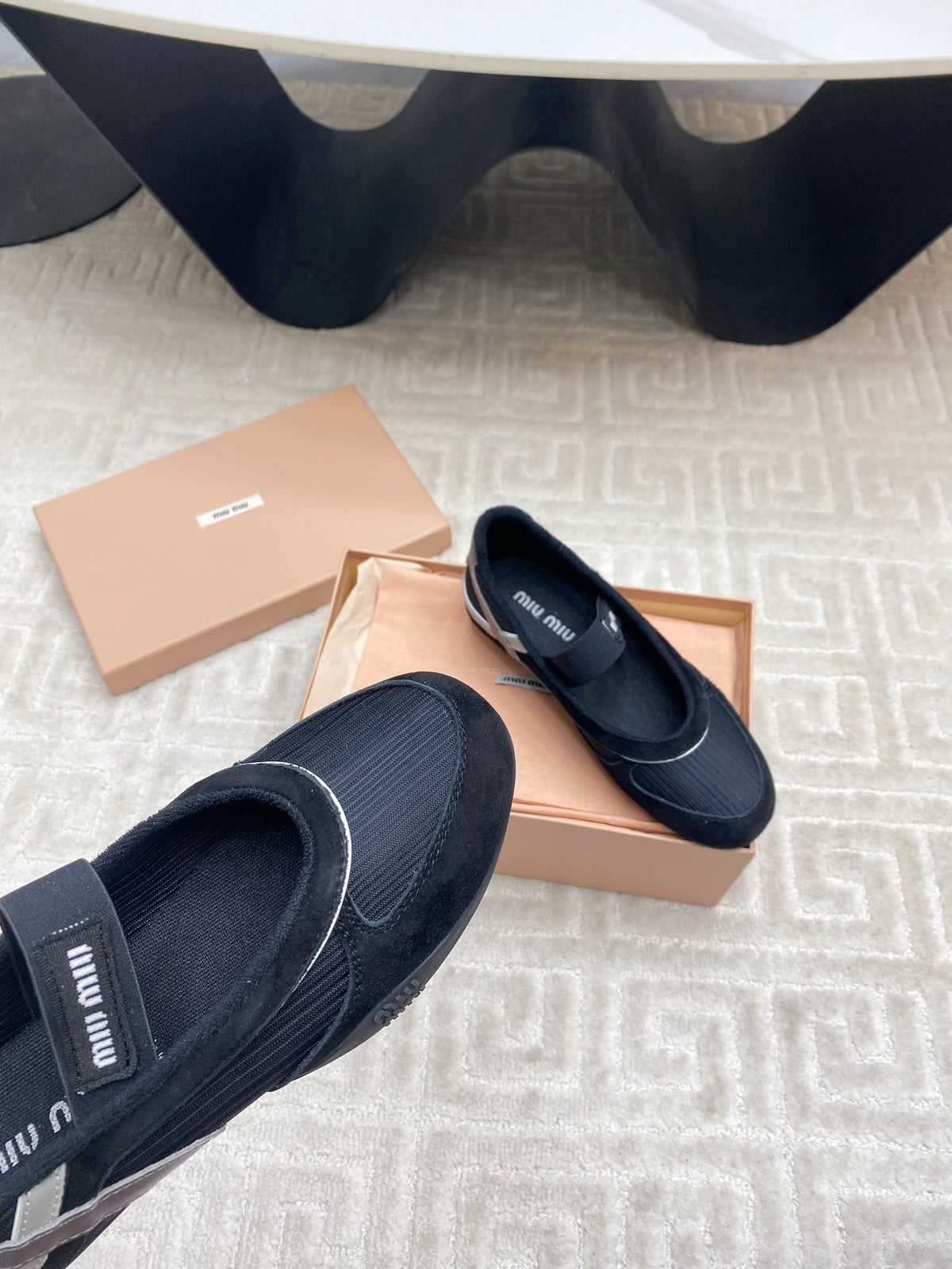 BALLET FLAT SHOES IN BLACK MESH AND SUEDE