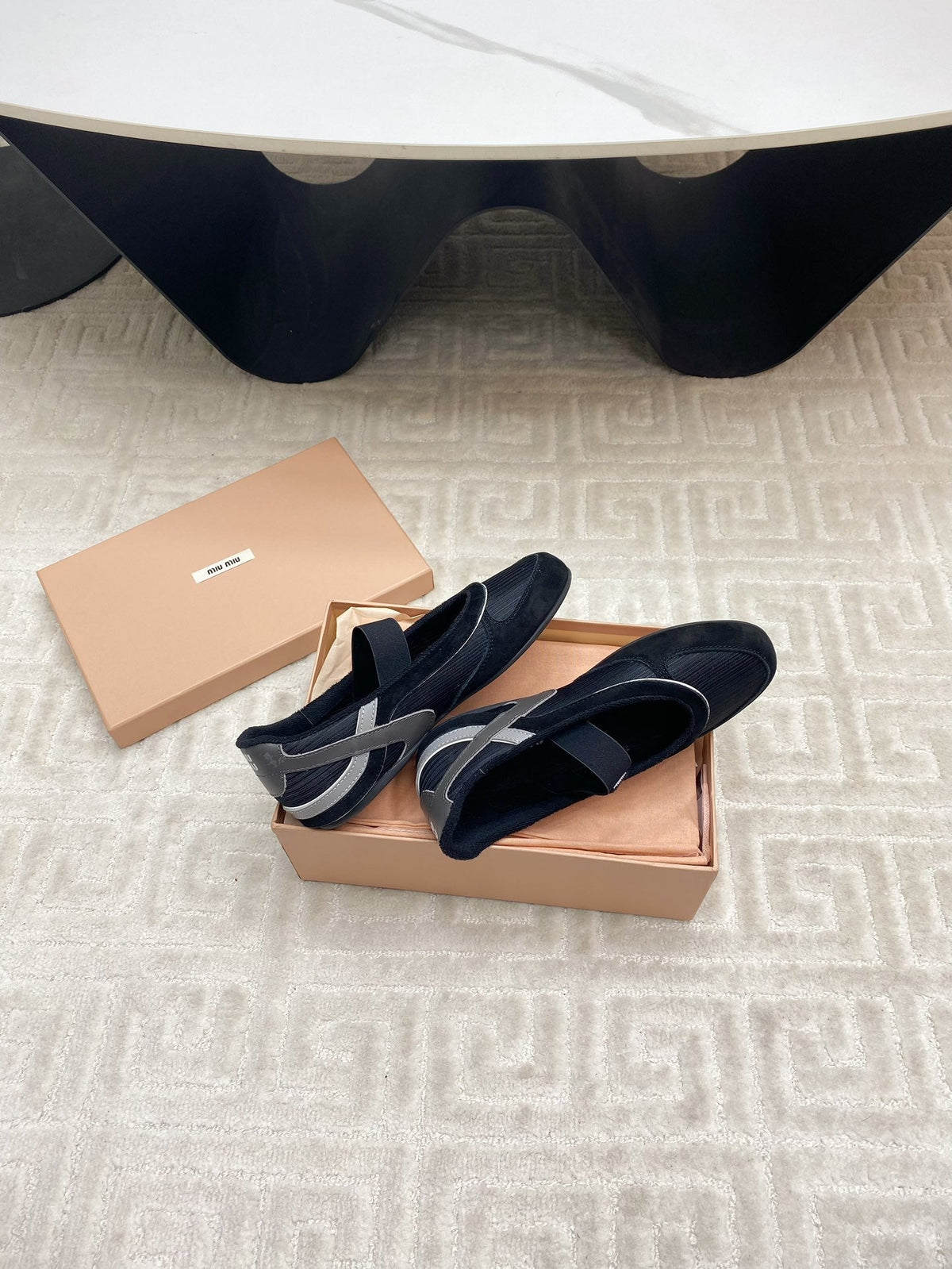 BALLET FLAT SHOES IN BLACK MESH AND SUEDE