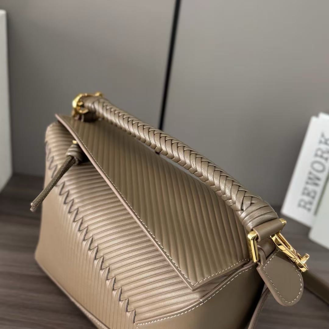 Loewe Puzzle Bag