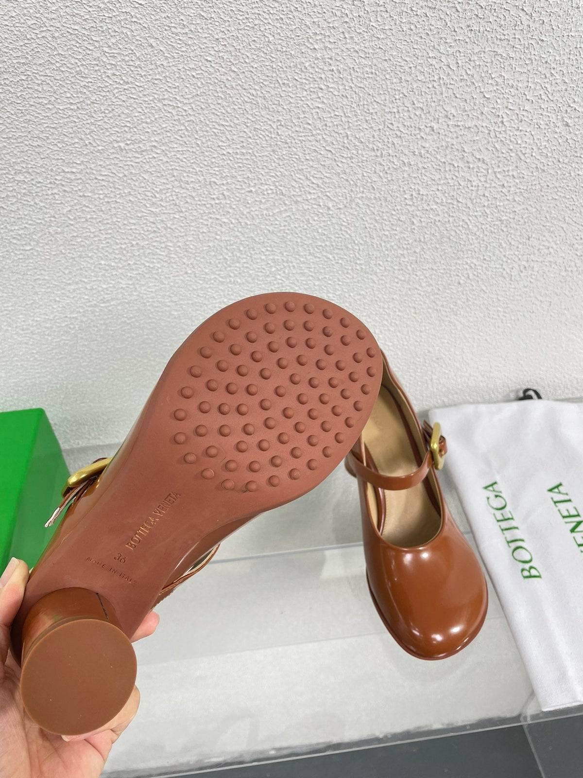 ATOMIC MARY-JANE PUMP 9 CM IN BRONZE BROWN CALFSKIN
