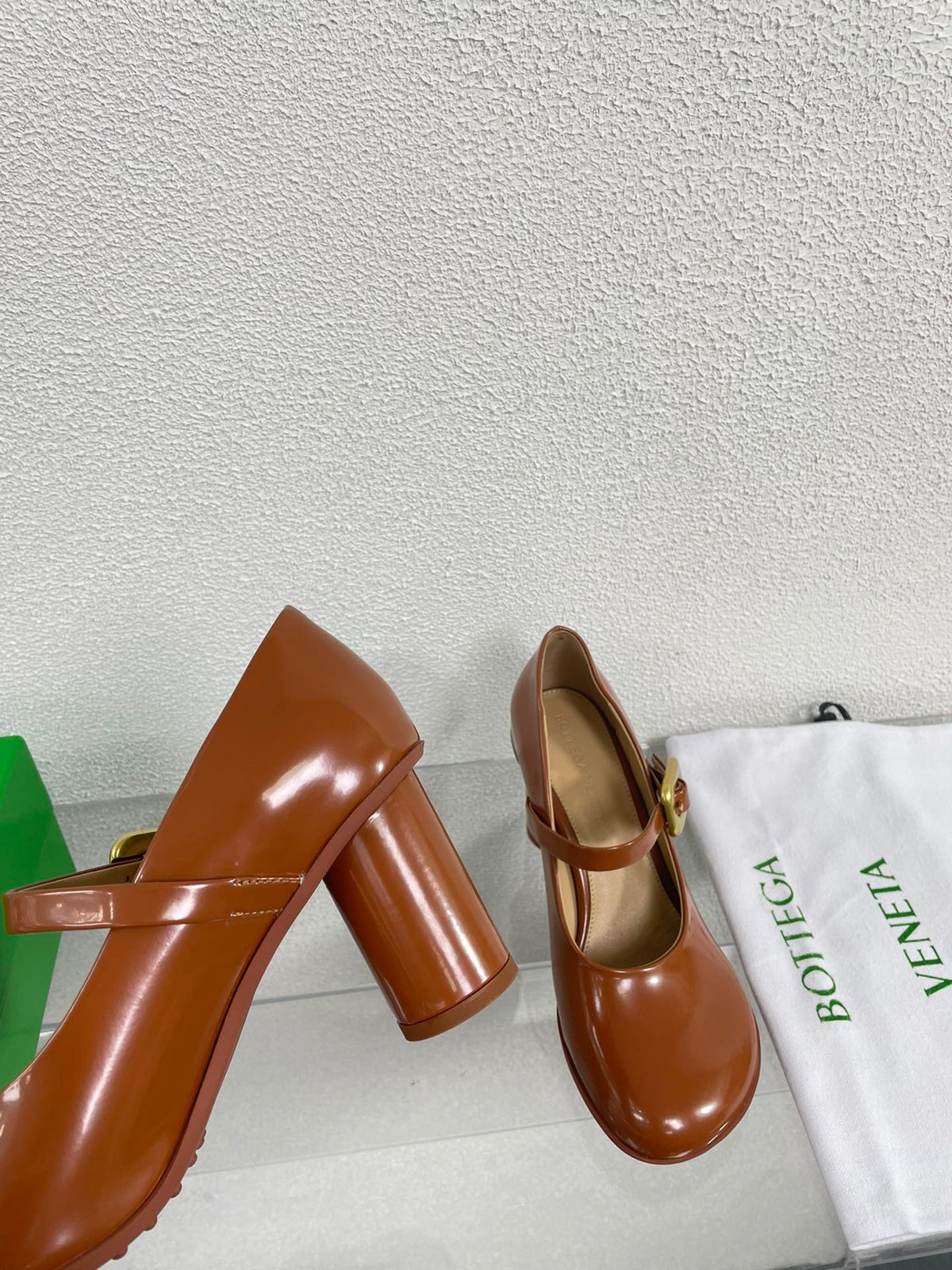 ATOMIC MARY-JANE PUMP 9 CM IN BRONZE BROWN CALFSKIN