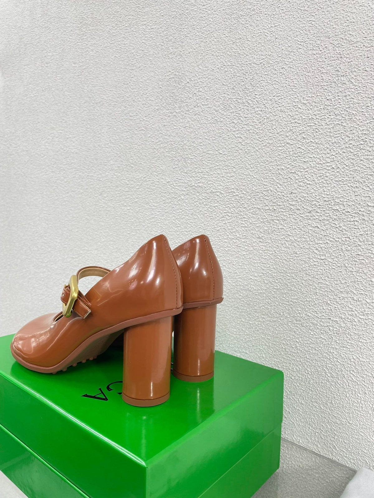 ATOMIC MARY-JANE PUMP 9 CM IN BRONZE BROWN CALFSKIN