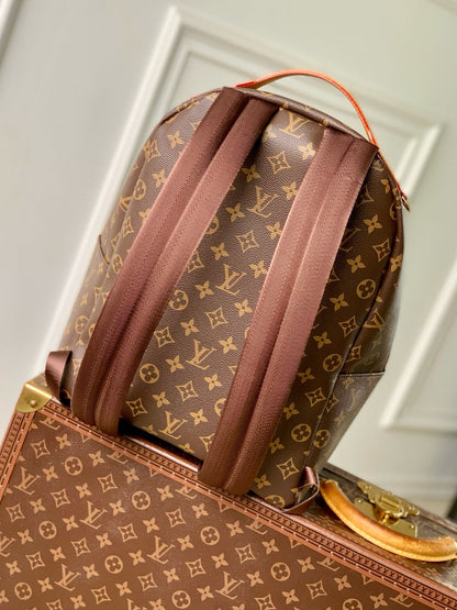 Louis Vuitton Discovery Cargo Backpack in Monogram canvas