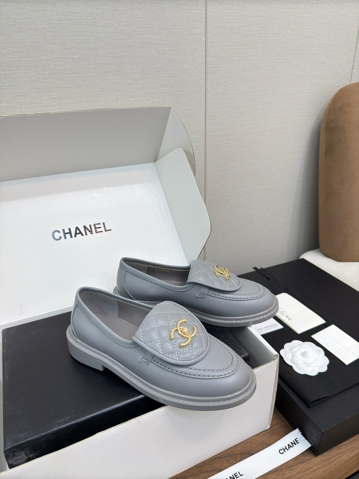 MOCCASIN 2.5 CM IN ASH GRAY PREMIUM LAMBSKIN