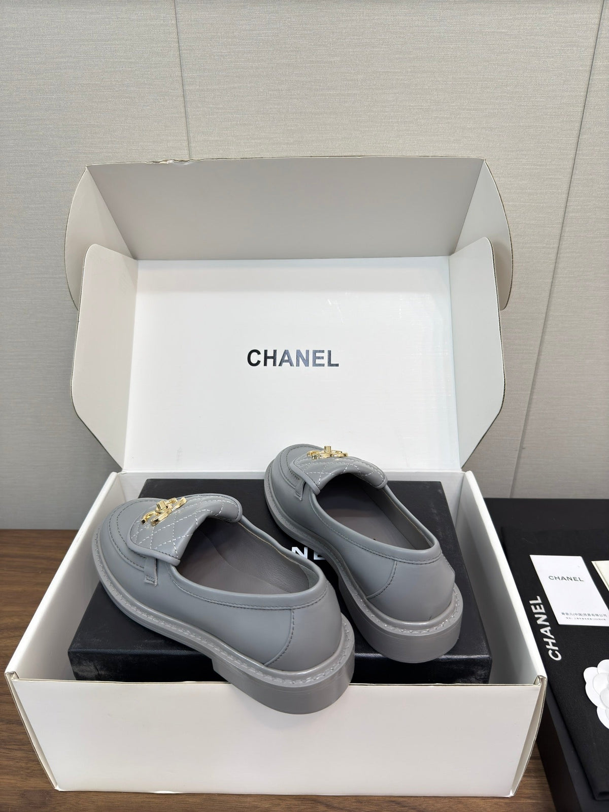 MOCCASIN 2.5 CM IN ASH GRAY PREMIUM LAMBSKIN