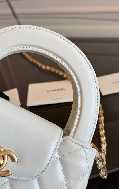 CHANEL KELLY BAG 19 IN WHITE CALFSKIN GOLD HARDWARE