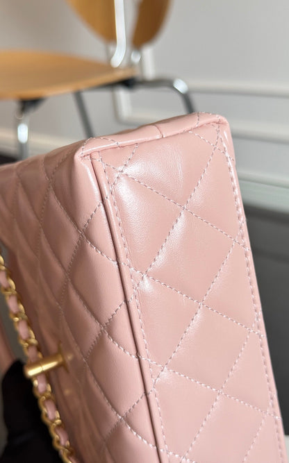 CHANEL KELLY BAG 19 IN LIGHT PINK CALFSKIN GOLD HARDWARE