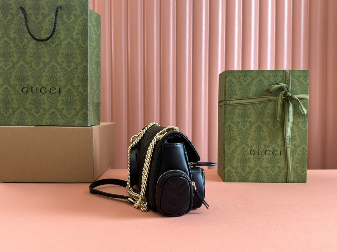 MARMONT SMALL MULTI-POCKET BAG 25 IN BLACK CALFSKIN GOLD HARDWARE