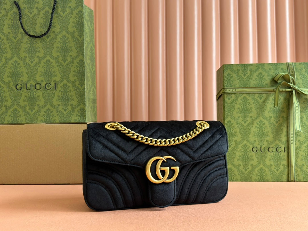 GUCCI 26S GG MARMONT MATELASSE 26 IN BLACK VELVET