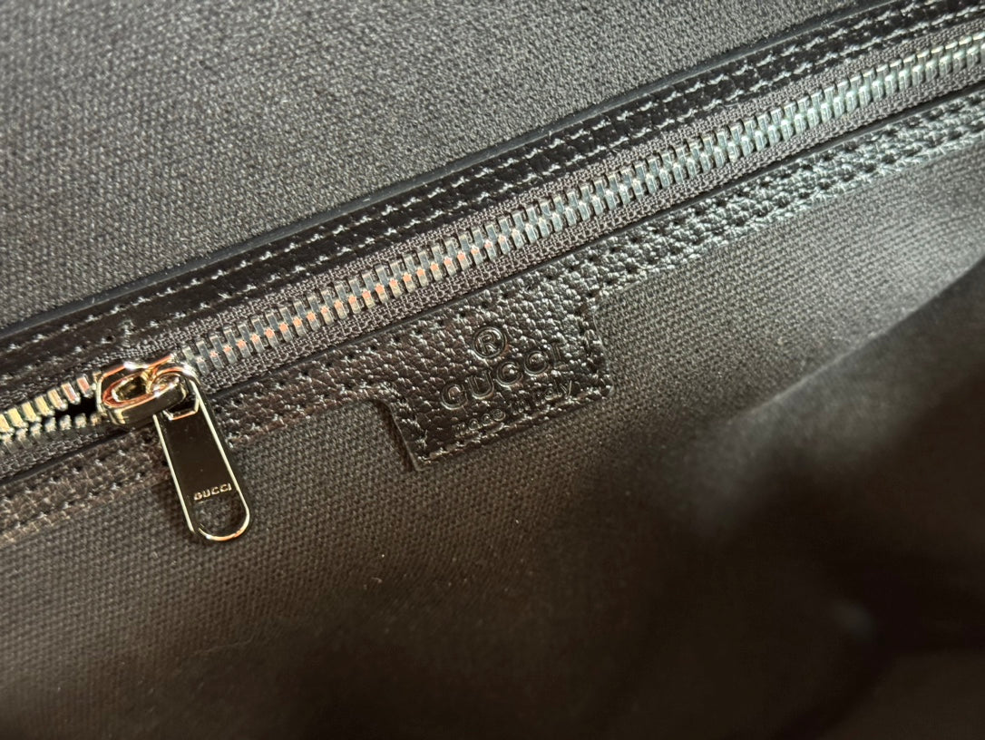 MEDIUM GG BACKPACK 40 IN DARK GREY AND BLACK CALFSKIN