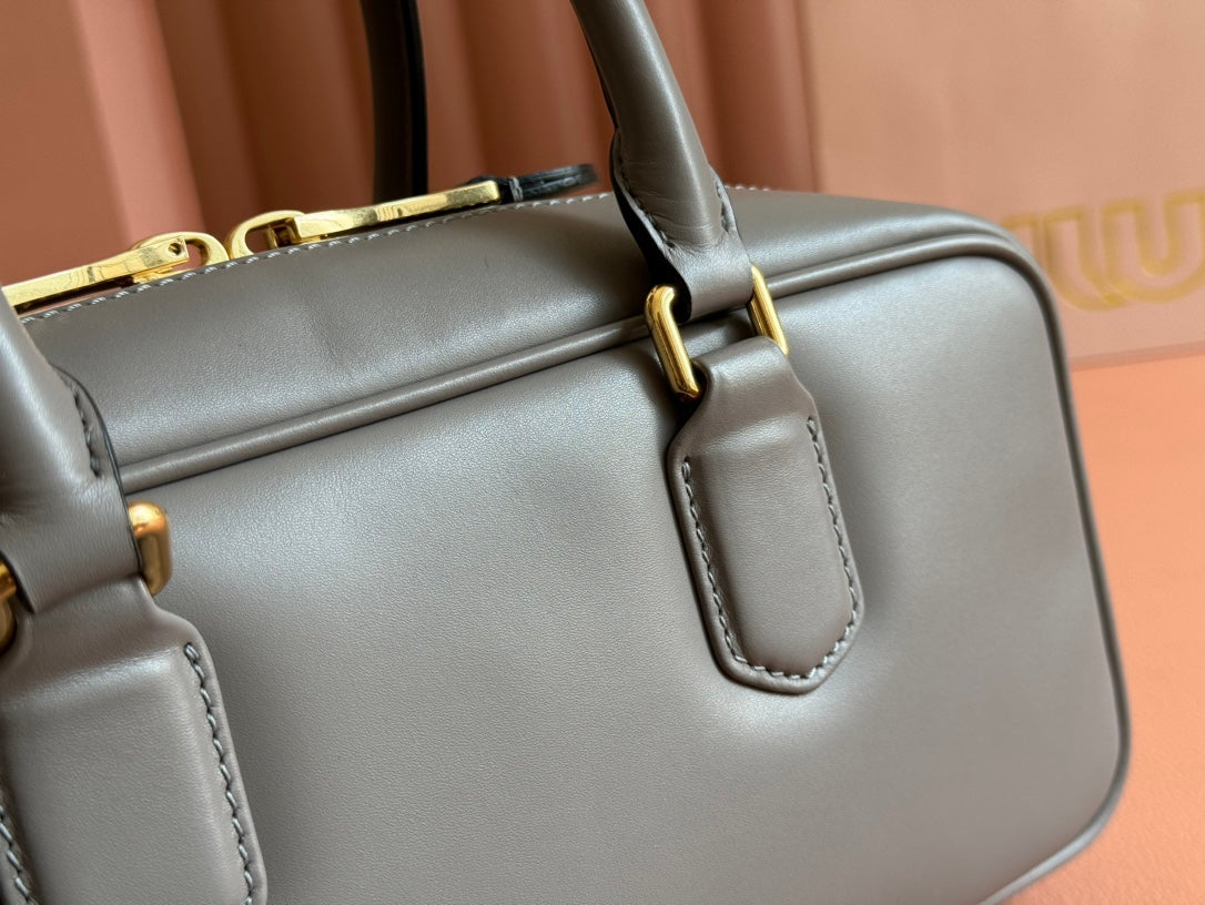 ARCADIE BAG 27 IN DARK GREY SHINY CALFSKIN