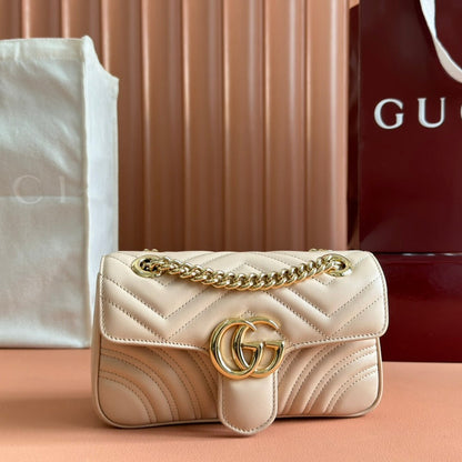 MARMONT MEDIUM SHOUDER BAG 23 IN LIGHT BEIGE CALFSKIN