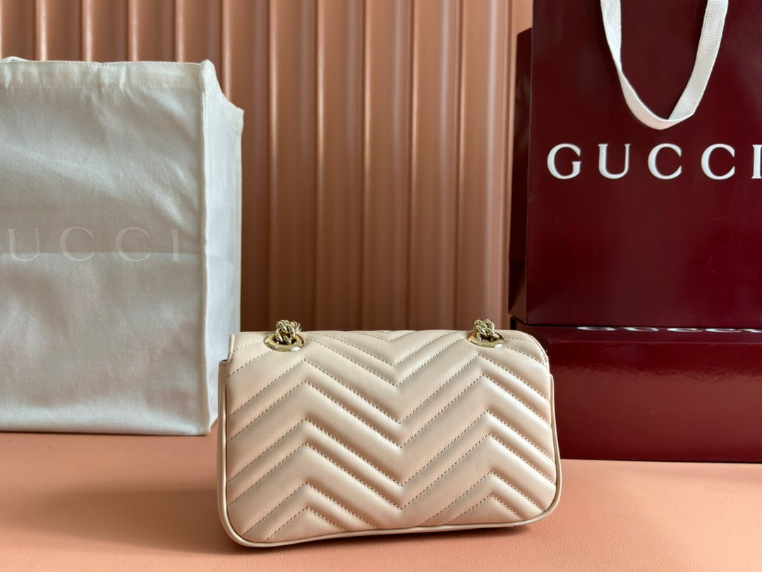 MARMONT MEDIUM SHOUDER BAG 23 IN LIGHT BEIGE CALFSKIN