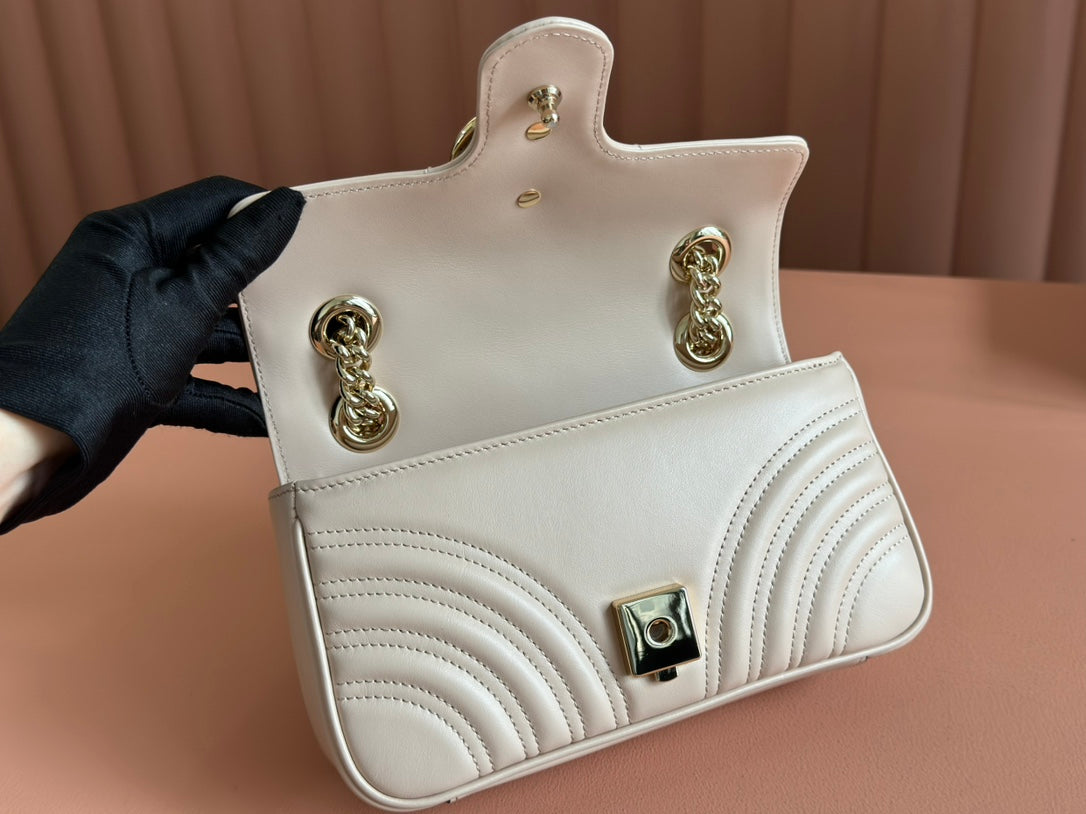 MARMONT MEDIUM SHOUDER BAG 23 IN LIGHT BEIGE CALFSKIN