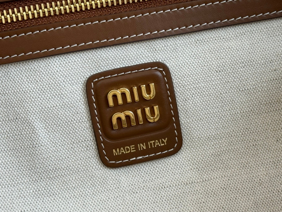 BEAU TOP HANDLE BAG 34 IN WHITE CANVAS AND WALNUT BROWN CALFSKIN TRIM