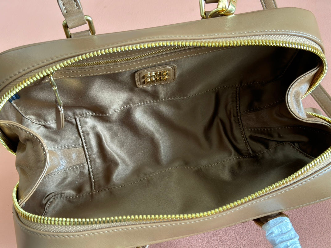 ARCADIE MATELASSÉ BAG 27 IN SEPIA BROWN CALFSKIN GOLD HARDWARE