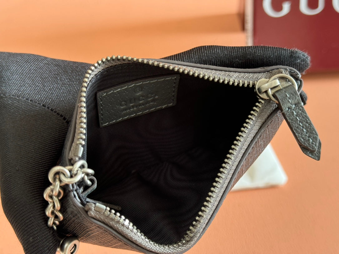 BI-COLOUR ZIP KEY CASE 12 IN DARK GREY CALFSKIN
