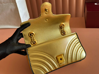MARMONT MEDIUM SHOUDER BAG 23 IN YELLOW GLOSSY CALFSKIN