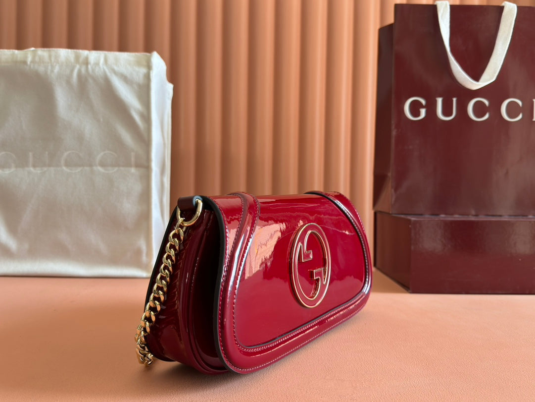 LARGE BLONDIE SHOULDER BAG 29.5 IN RED PATENT CALFSKIN