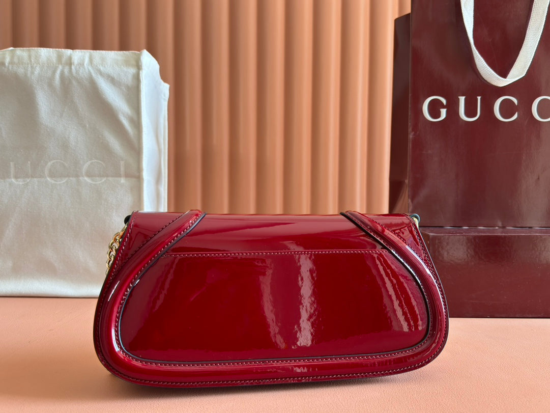 LARGE BLONDIE SHOULDER BAG 29.5 IN RED PATENT CALFSKIN