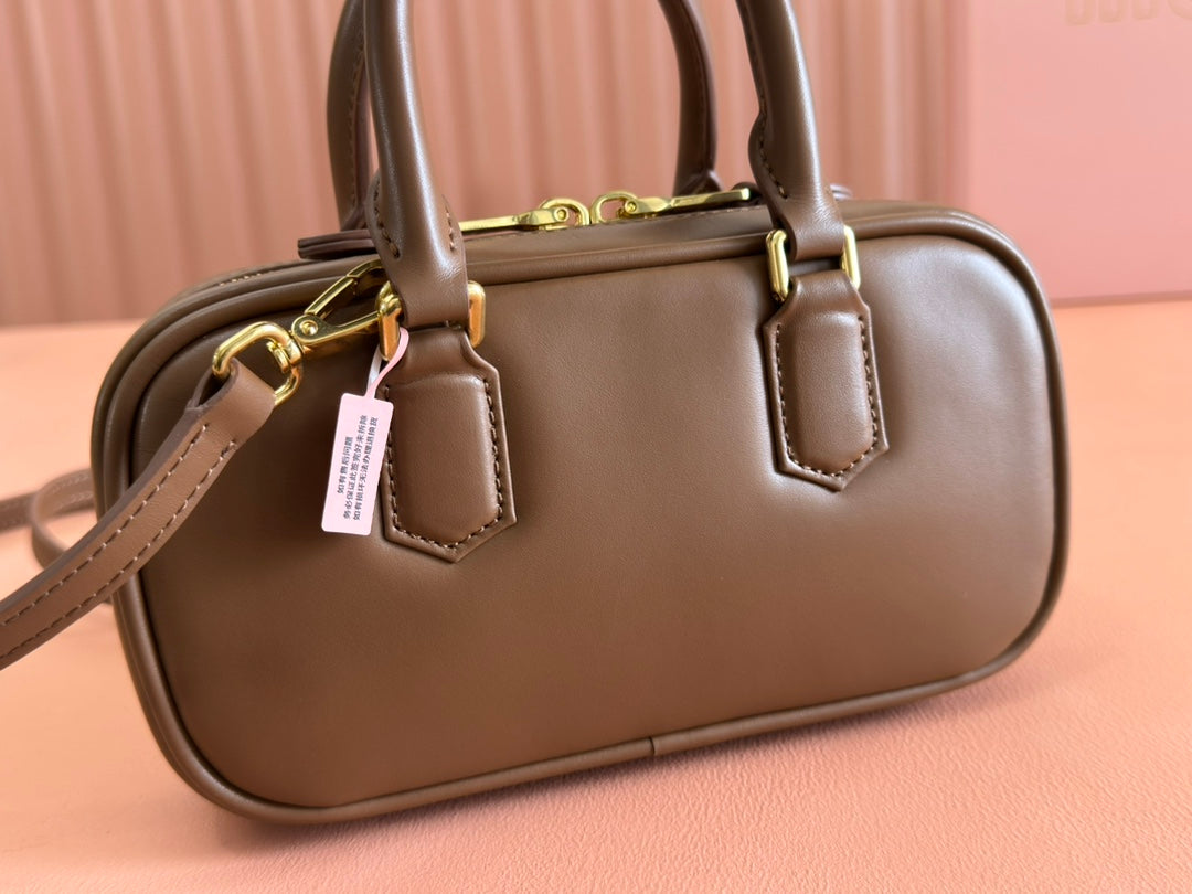ARCADIE BAG 19 IN TAWNY BROWN SHINY CALFSKIN