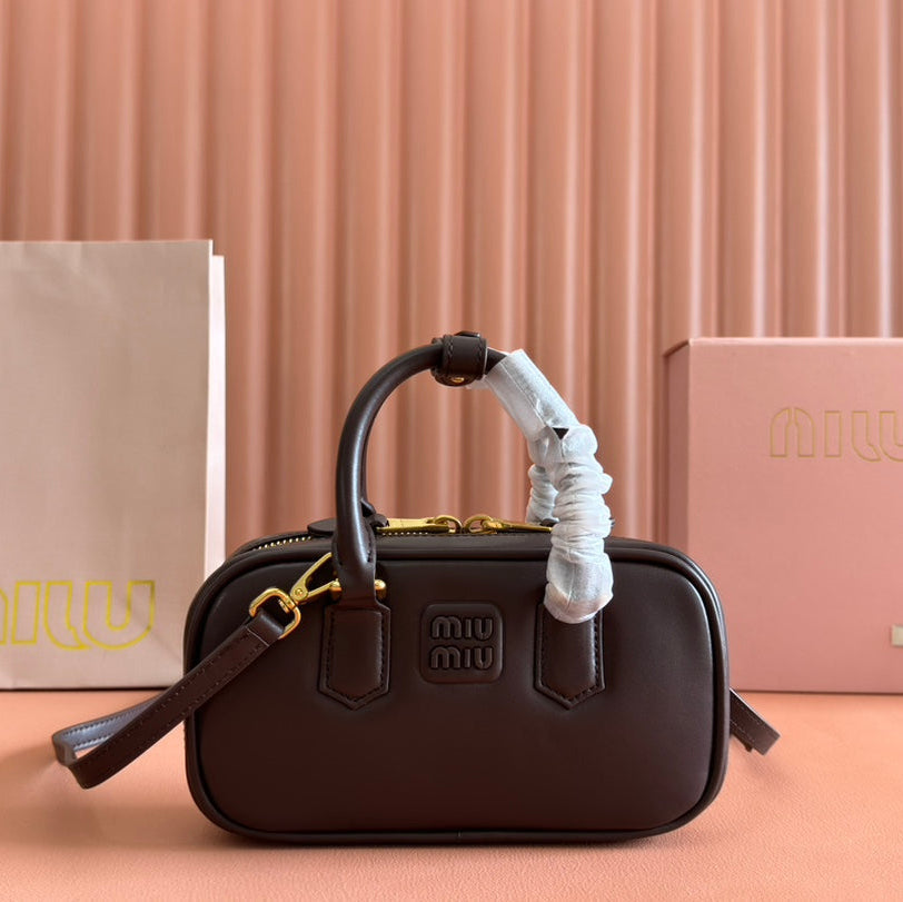 ARCADIE BAG 19 IN TAMARIND BROWN SHINY CALFSKIN