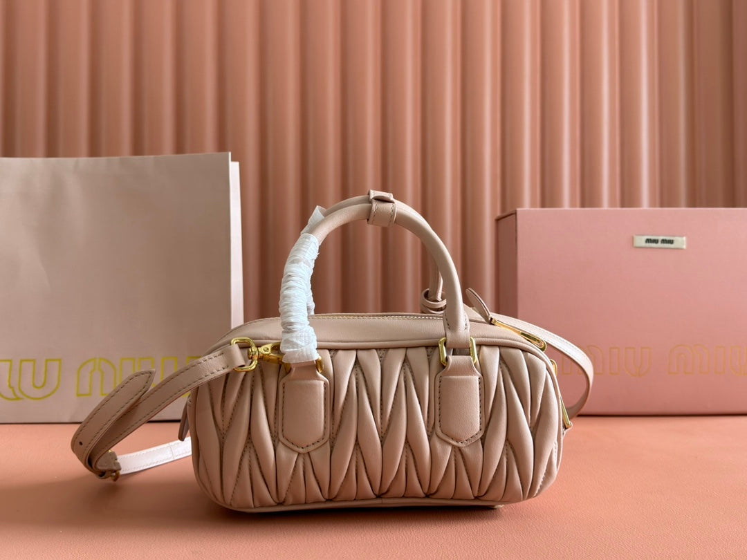 ARCADIE MATELASSÉ BAG 22 IN MISCHKA BEIGE LAMBSKIN