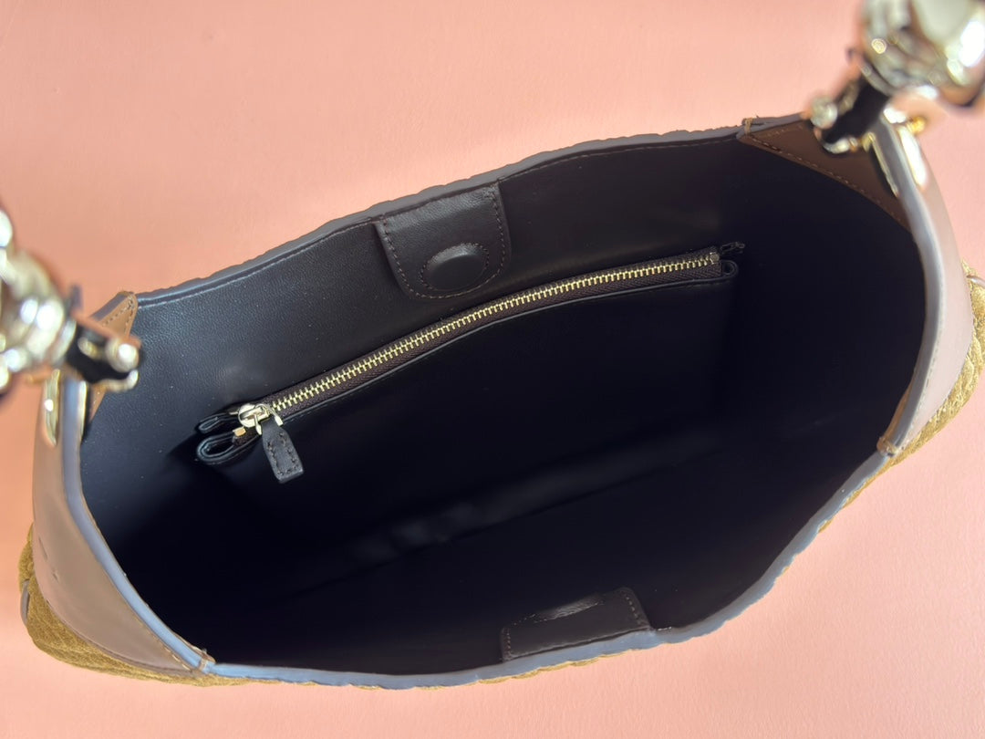 MEDIUM B SHOULDER BAG 42 IN BROWN GG SUEDE