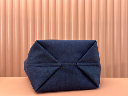LARGE TOTISSIMA REVERSIBLE TOTE 30.5 IN DARK BLUE DENIM ONE SIDE BEIGE AND BLUE CALFSKIN ON THE OTHER