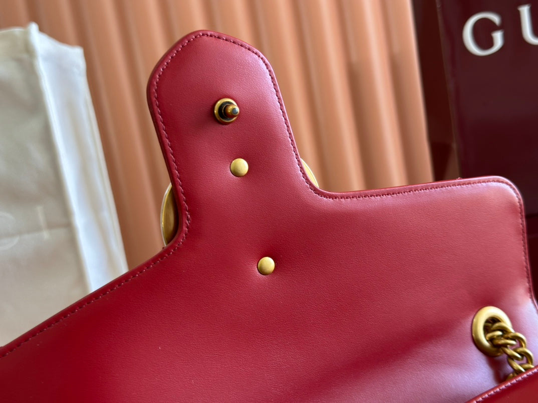 MARMONT SHOULDER BAG 31 IN RED CALFSKIN GOLD CHAIN