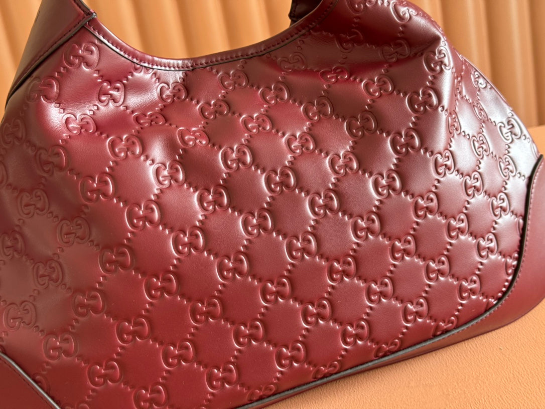 MEDIUM B SHOULDER BAG 42 IN ROSSO ANCORA RED GG EMBOSSED CALFSKIN