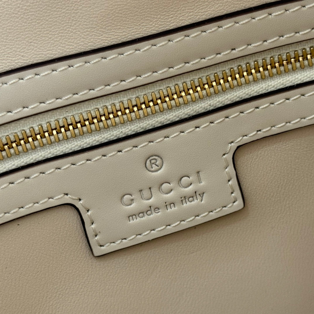JACKIE SMALL SHOULDER BAG 27 IN WHITE CALFSKIN GOLD HARDWARE