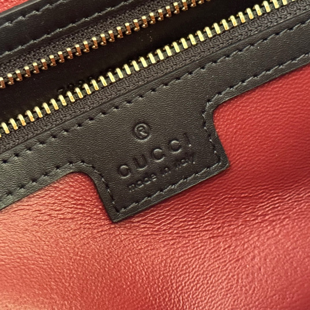 JACKIE SMALL SHOULDER BAG 27 IN BLACK CALFSKIN GOLD HARDWARE