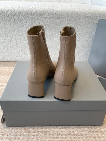 ANKLE BOOTS IN LIGHT BROWN LOGO EMBOSSED SOFT SHEEPSKIN