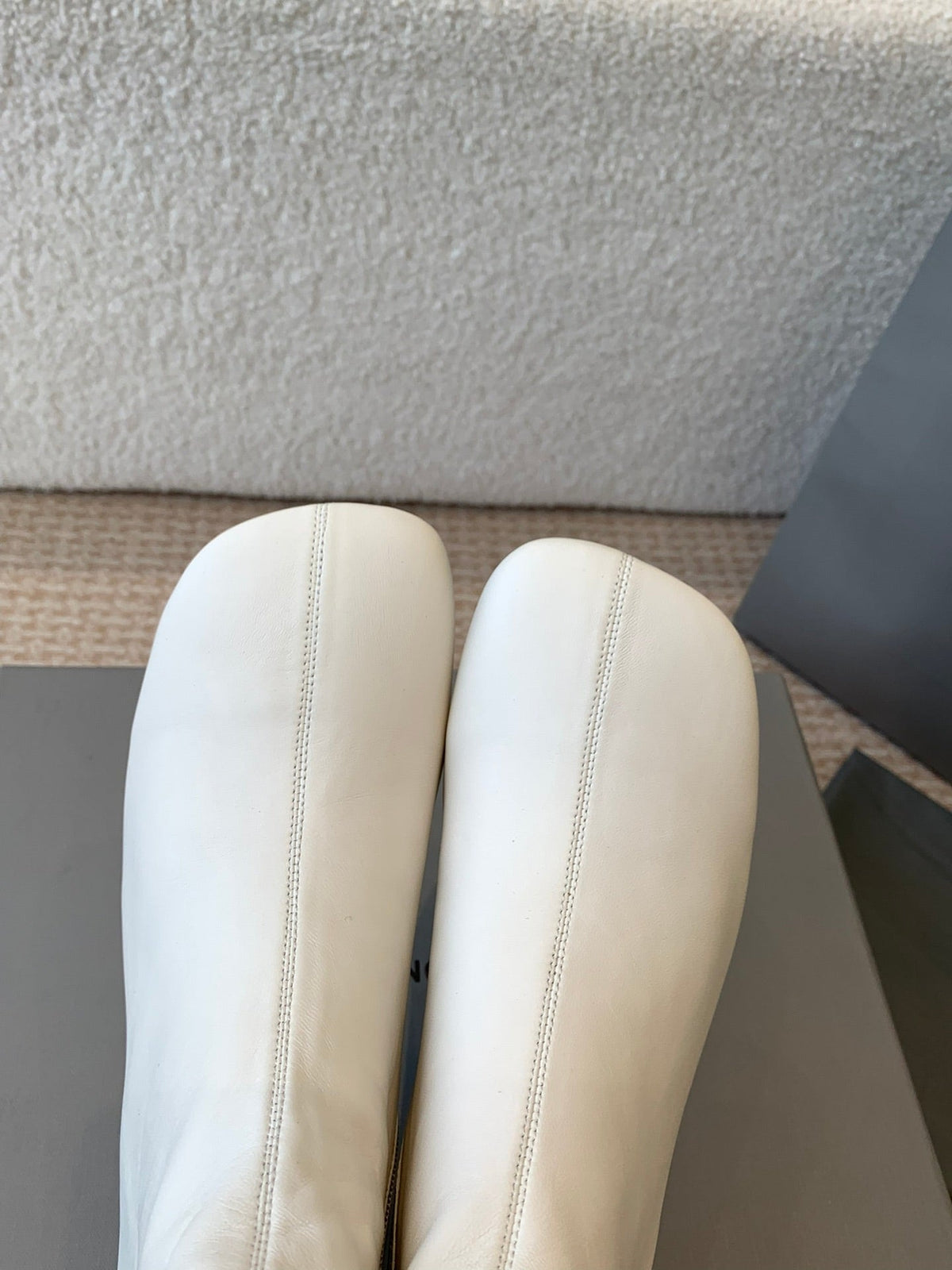 ANKLE BOOTS IN WHITE LOGO EMBOSSED SOFT SHEEPSKIN