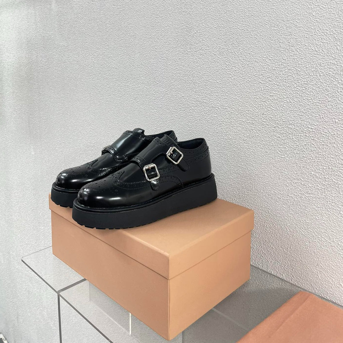 Baroque Thick-Soled Oxford Shoes Black Calfskin