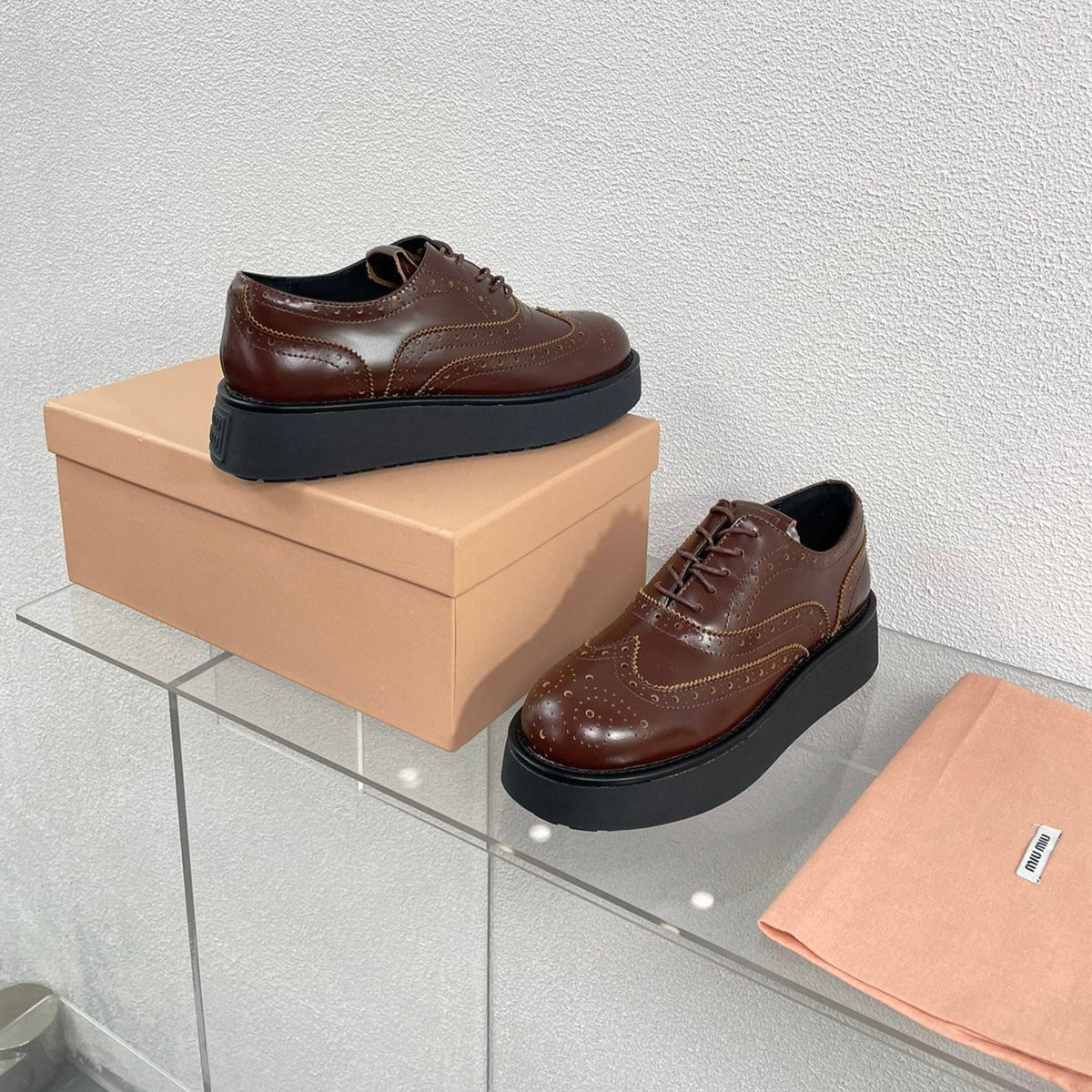 Baroque Thick-Soled Oxford Shoes With Laces Walnut Calfskin