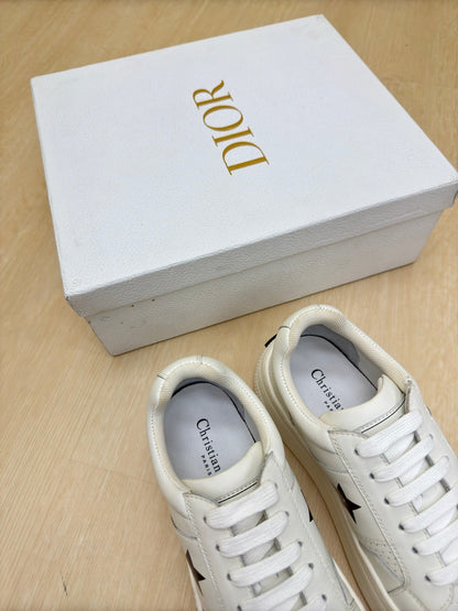 BLACK STAR PLATFORM SNEAKER IN WHITE CALFSKIN AND SUEDE