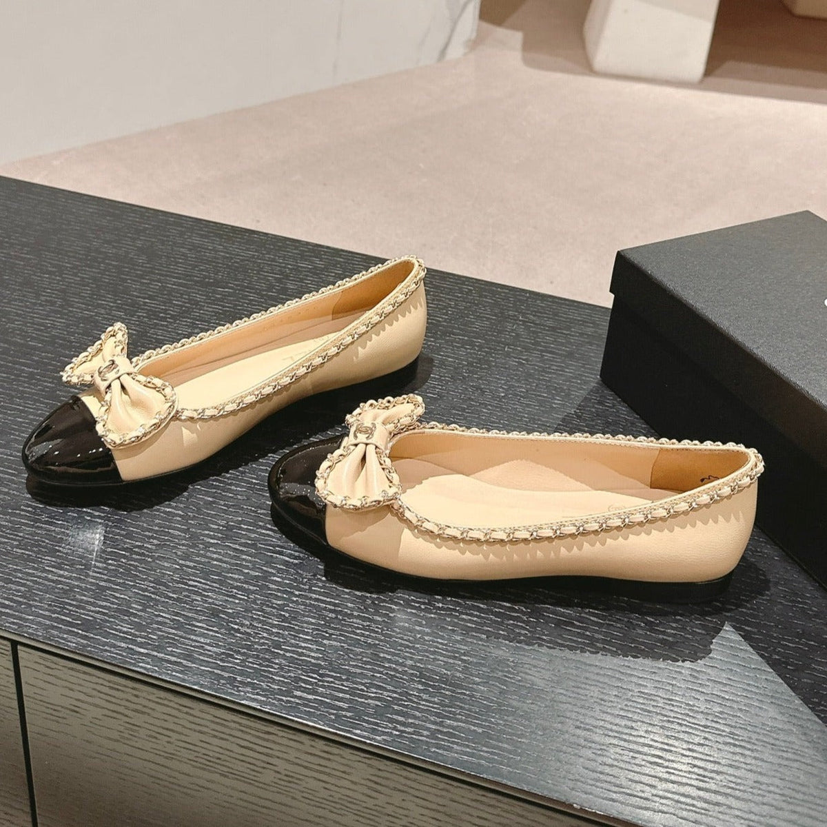 BOWKNOT BALLET FLAT IN BEIGE CREAM MIX BLACK SHEEPSKIN
