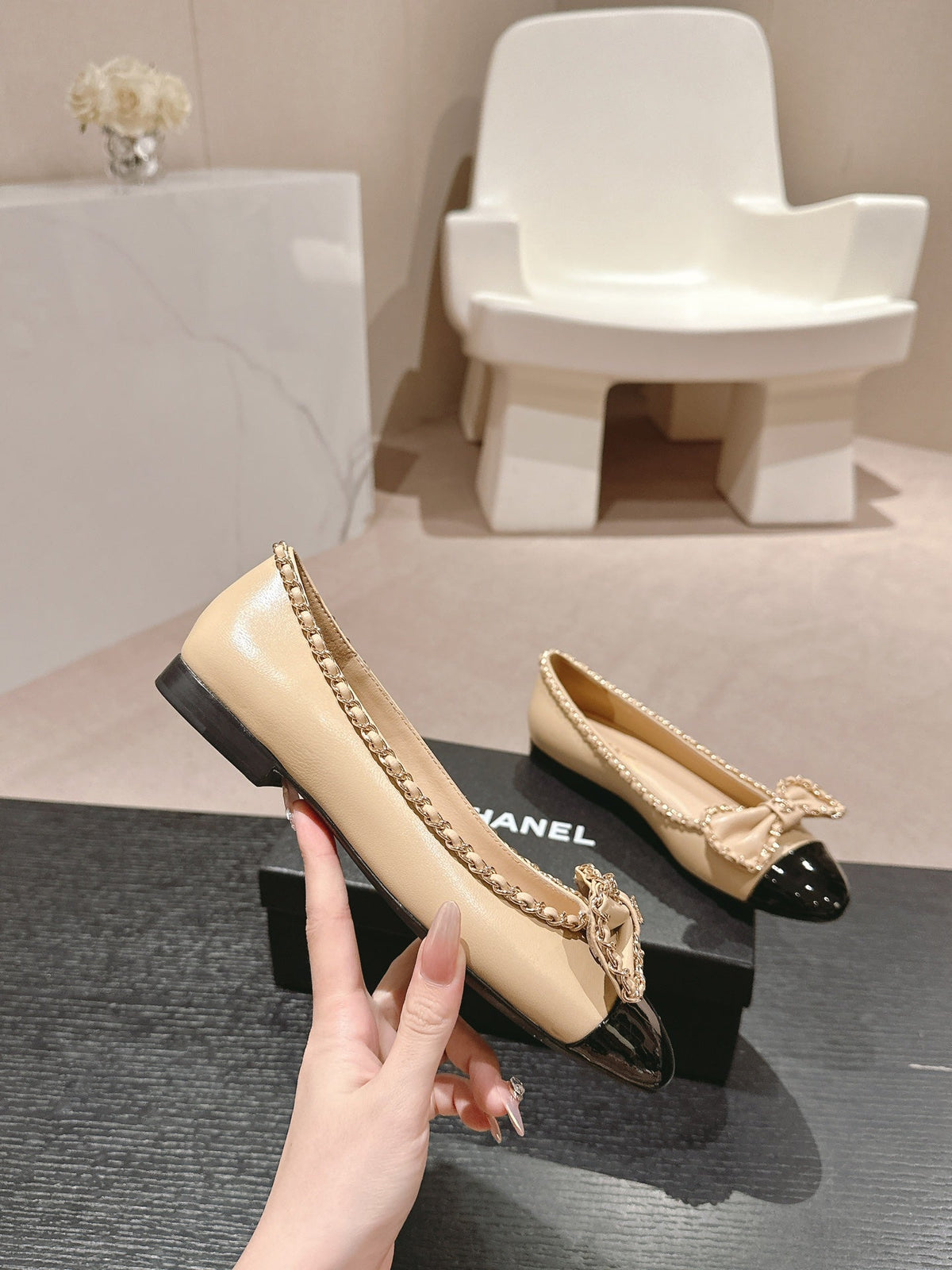 BOWKNOT BALLET FLAT IN BEIGE CREAM MIX BLACK SHEEPSKIN