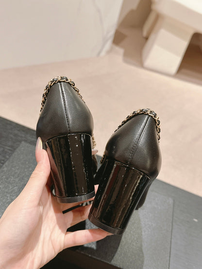 BOWKNOT HIGH HEELS IN BLACK SHEEPSKIN
