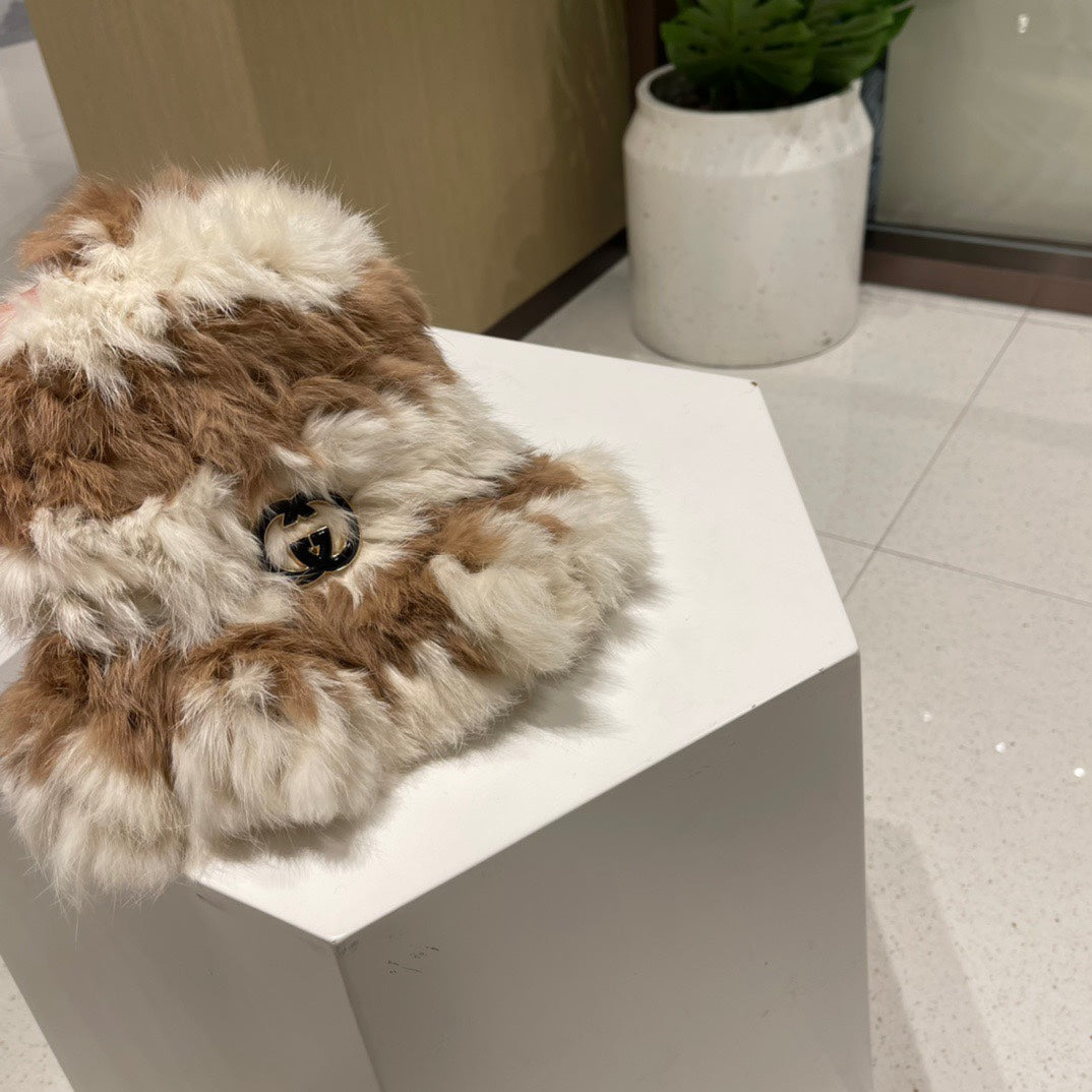 BUCKET HAT IN MEDIUM BROWN MIX WHITE RABBIT FUR 404638