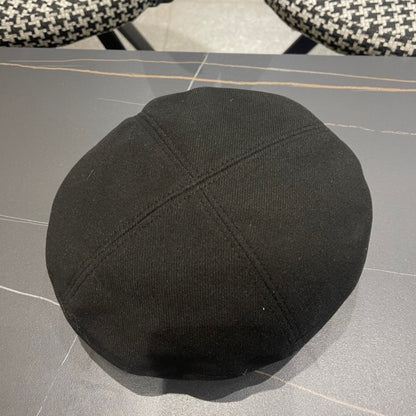 BERET HAT IN BLACK FABRIC 419385