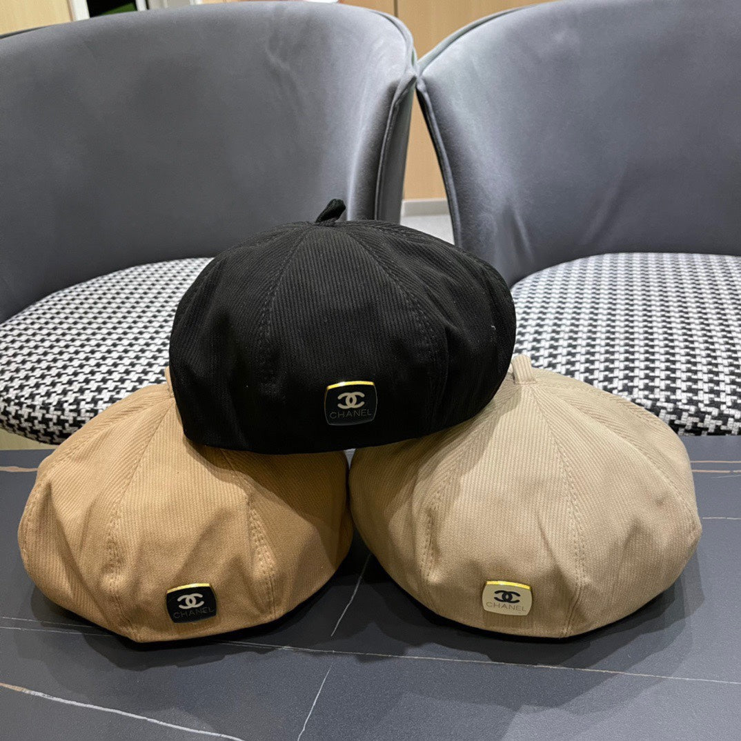 BERET HAT IN PEANUT BROWN CORDUROY 429843