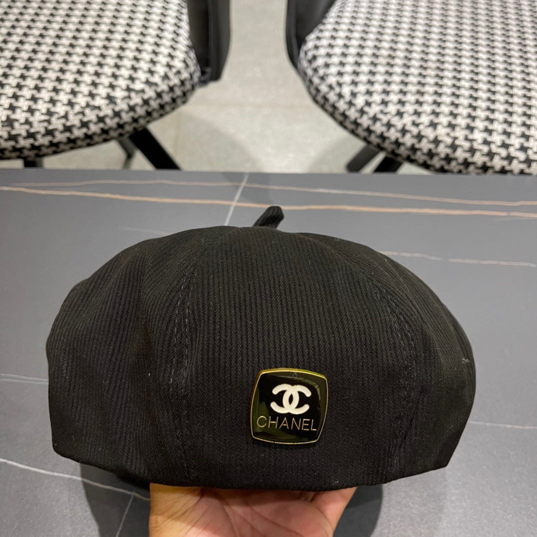 BERET HAT IN BLACK CORDUROY 429844