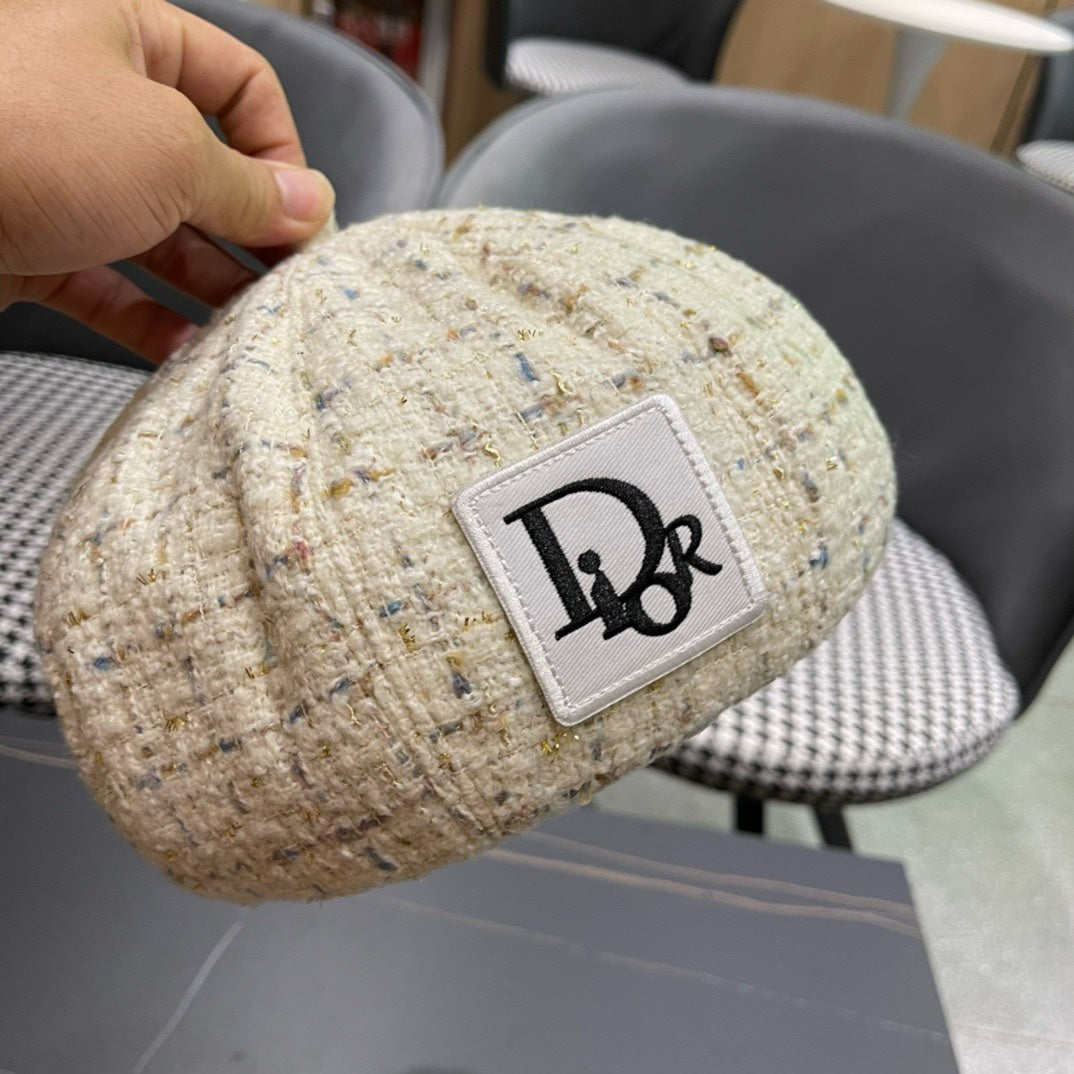 BERET HAT IN COSMIC LATTE BEIGE TWEED 434678
