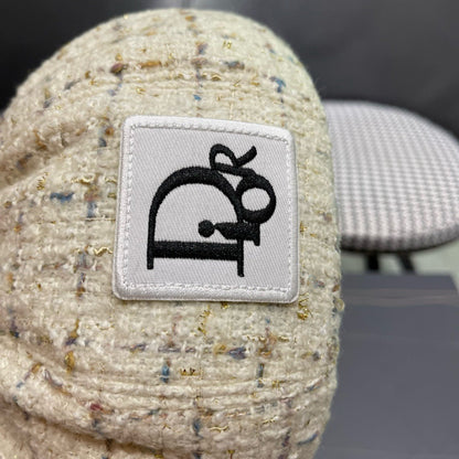 BERET HAT IN COSMIC LATTE BEIGE TWEED 434678