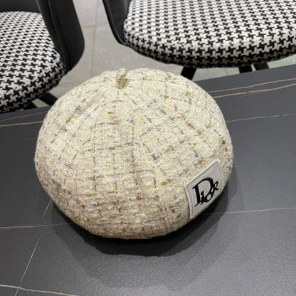 BERET HAT IN COSMIC LATTE BEIGE TWEED 434678