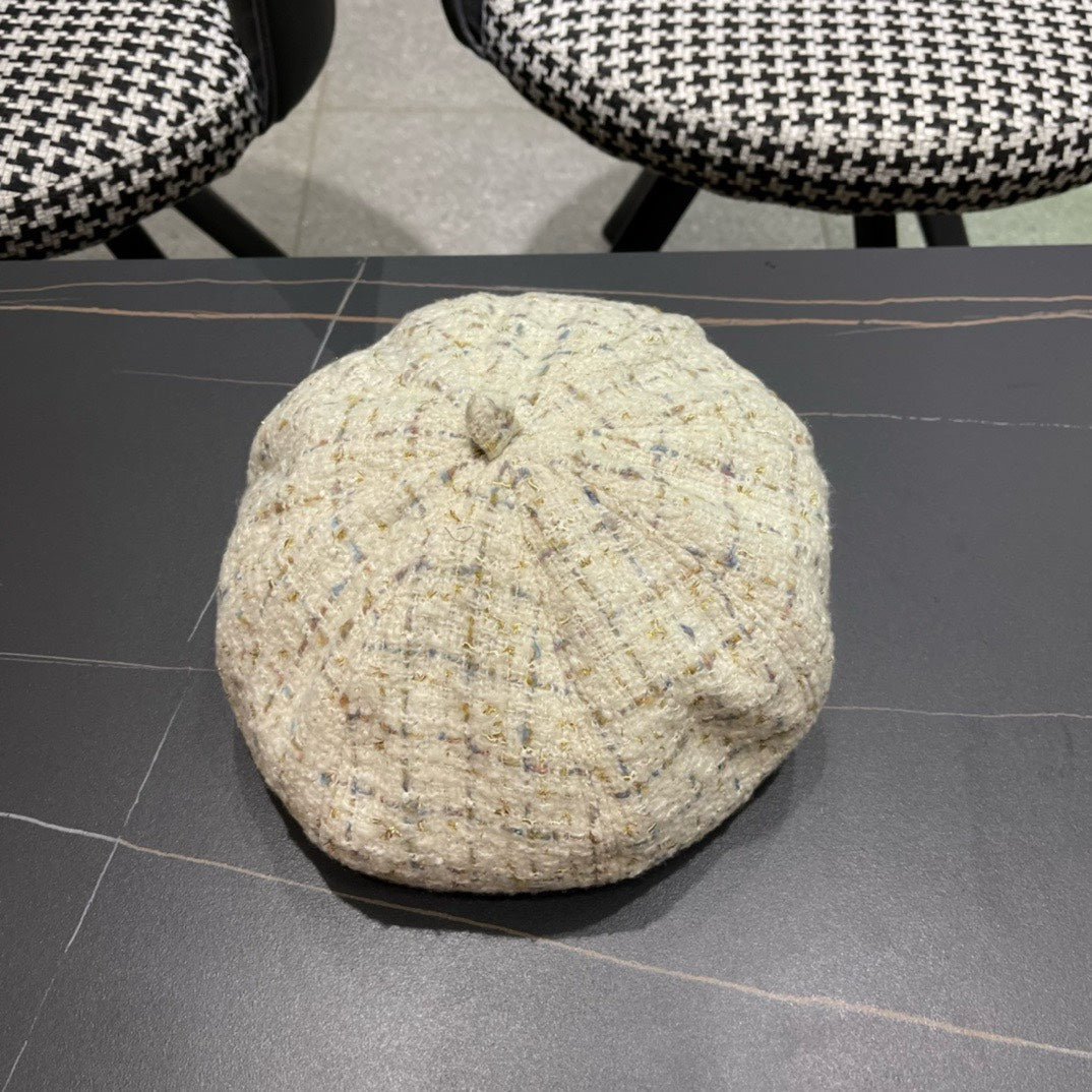 BERET HAT IN COSMIC LATTE BEIGE TWEED 434678